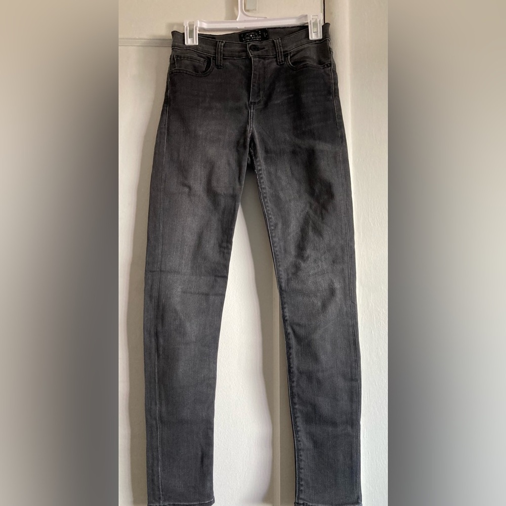 Lucky Brand Gray Straight Jeans Classic Style